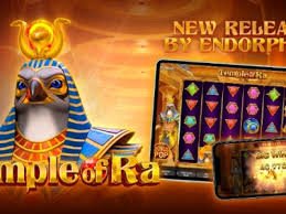 Slot ဂိမ်း provider ထုတ်ကုန်များ mobile နှင့် desktop တွင် ကစားနေသောမြင်ကွင်း